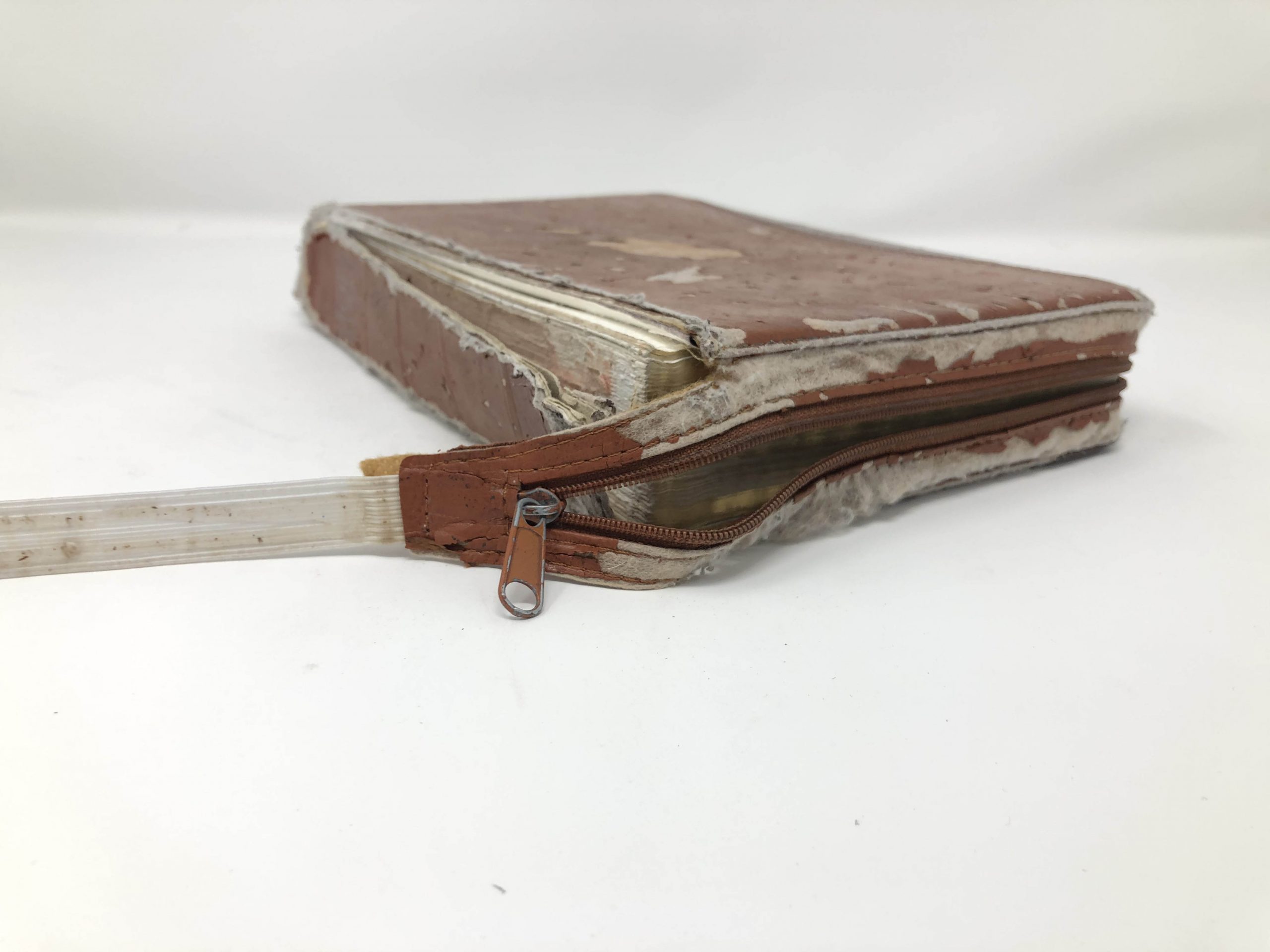 Bible Recovery
Custom Leather Book
Boston Harbor Bookbindery
Olympia WA